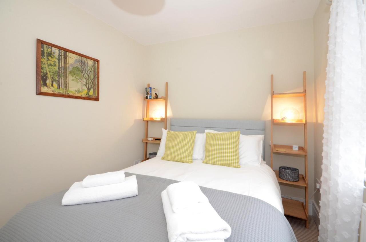 The Mews - 2 Bedroom Luxury, Spacious House With Free Parking ยอร์ค ภายนอก รูปภาพ